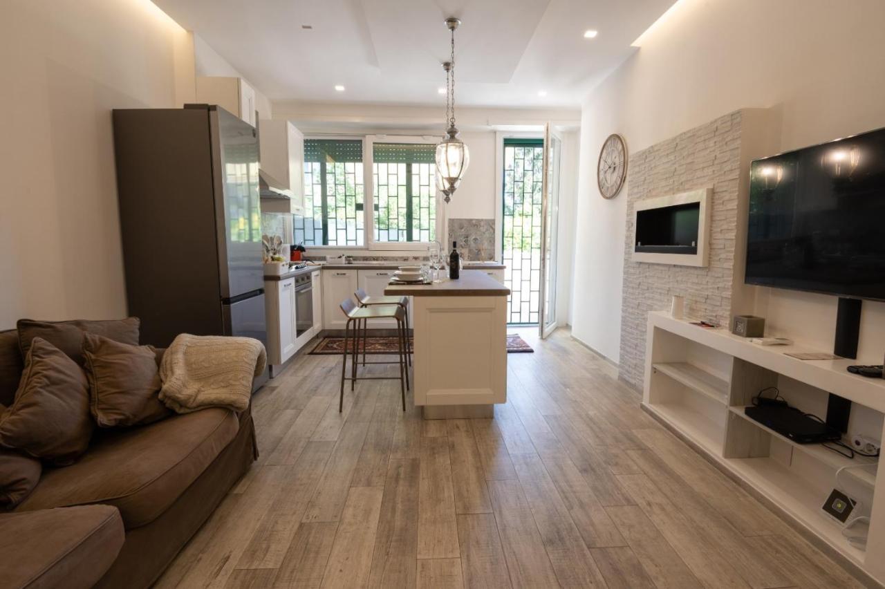 Garden House Vale *